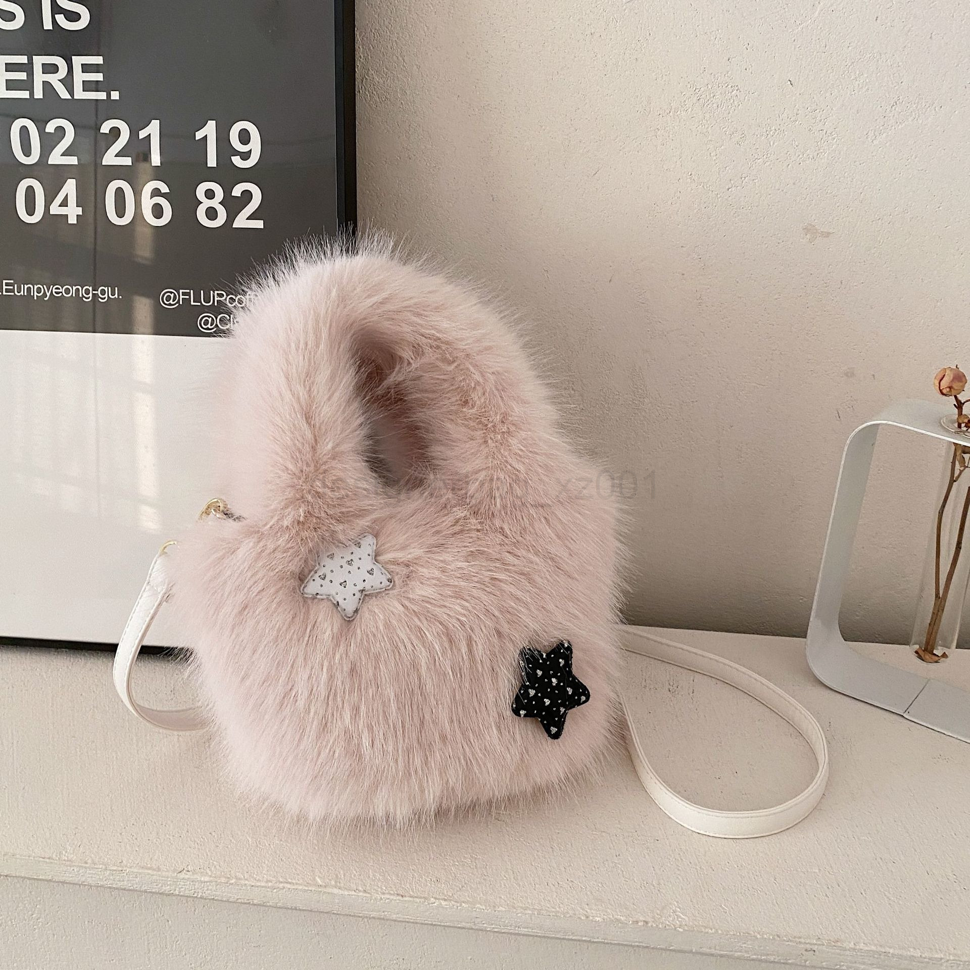 Niki Duncks Tote Bagbag Designer Fashion Classic 10a Top Woman Handbagevening Bags Autumnwinter New Korean Edition Hairy Crescent Womens Versatile Und
