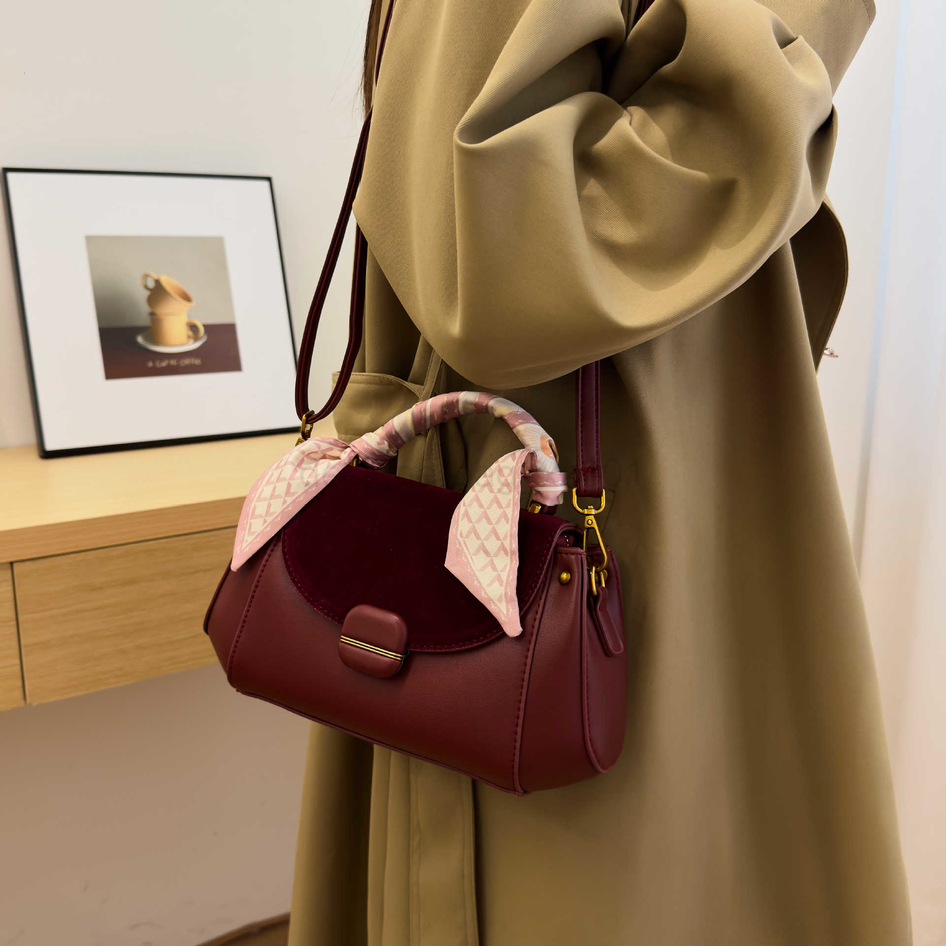 Fashion Classic Bag Designer 10a Top Woman Handbagfashion Canvas Bags for Women New Stylish Single Shoulder Crossbody Fashionable and Versatile Handhe
