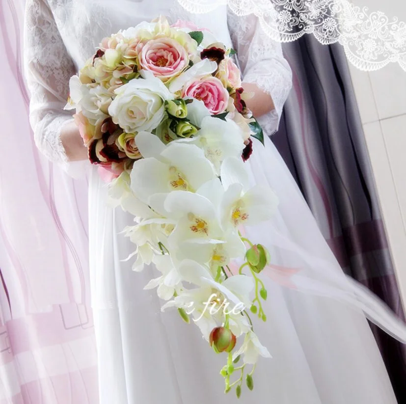 AYiCuthia Royal White Wedding Bouquet Waterfall Artificial Flowers White Bridal Pearl Bride Bouquet Fleur Mariage
