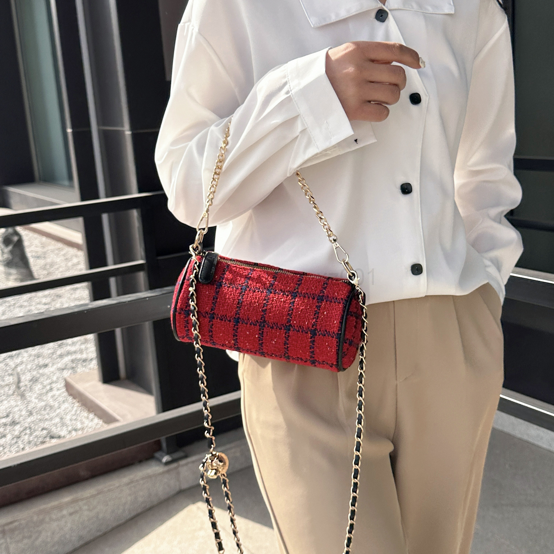 Bag Designer Fashion Classic 10a Top Woman Handbagevening Bags New Trendy and Versatile Diamond Grid Chain Casual Single Shoulder Crossbody Cylindrica