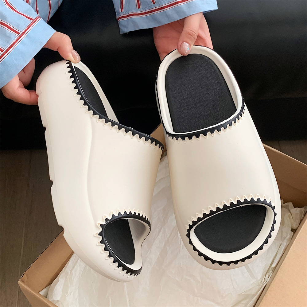 Street style fashion color matching sandals girls personality trend slippers Women summer wear 2024 new non-slip soft soled sandals