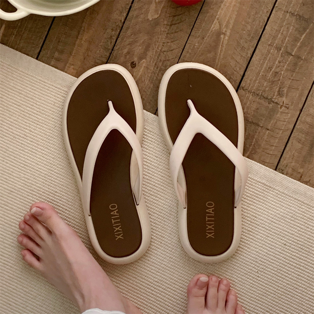 2024 Summer slippers Bathroom deck non-slip women's simple color matching family flip-flops Beach women's slippers Slipper slide indoor outd