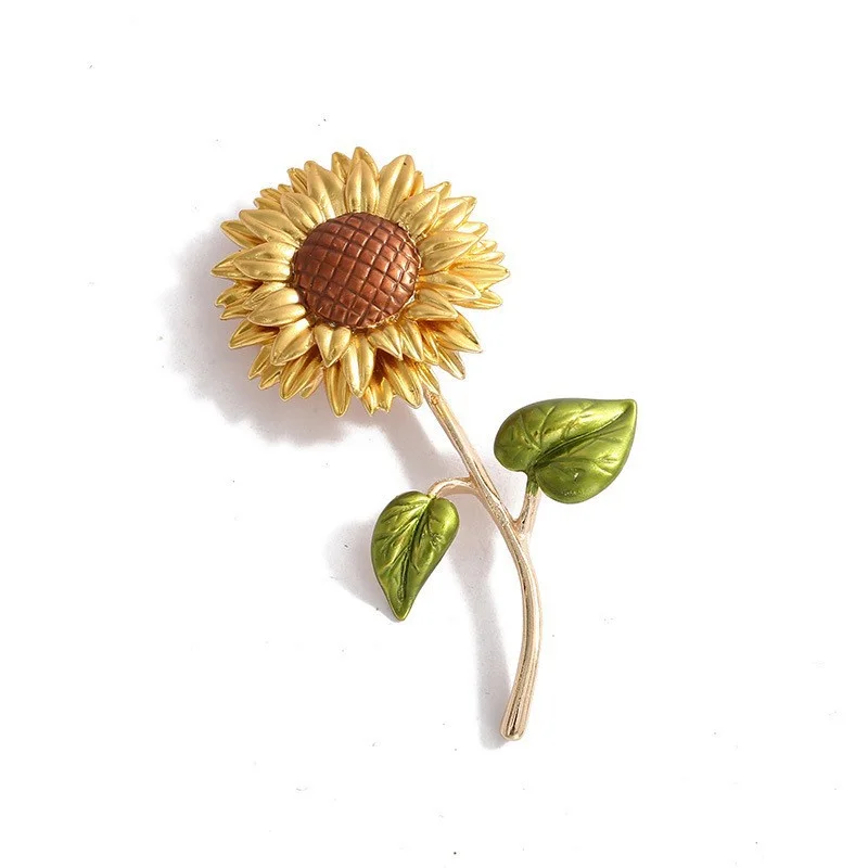 New Rose Flower Crystal Brooch for Women Rhinestone Bouquet Gold Color Scarf Metal Lapel Pin Scarf Badge Jewelry