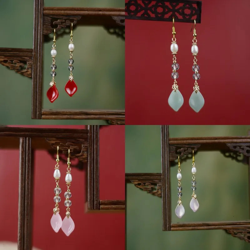 1 pair of pendant earrings womens autumn retro ear hooks Hanfu cheongsam decoration accessories jewelry girls Christmas gift 241031