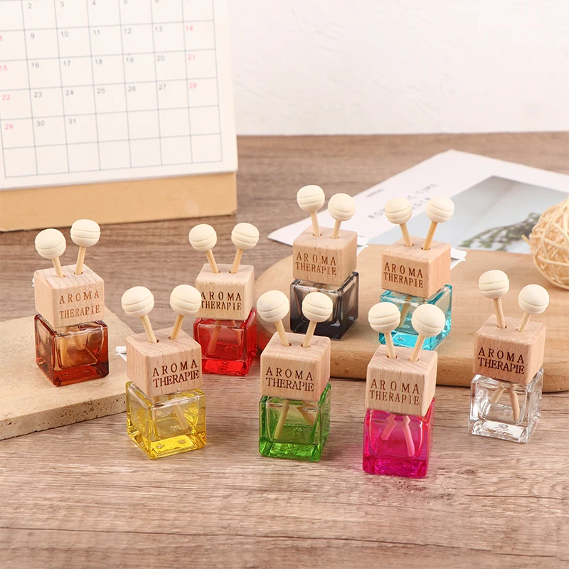 1Pc Car Fragrance Empty Glass Bottle Cute Car Freshener Bottle Perfume Clip Air Vent Outlet Aromatherapy Essential Oils Diffuser