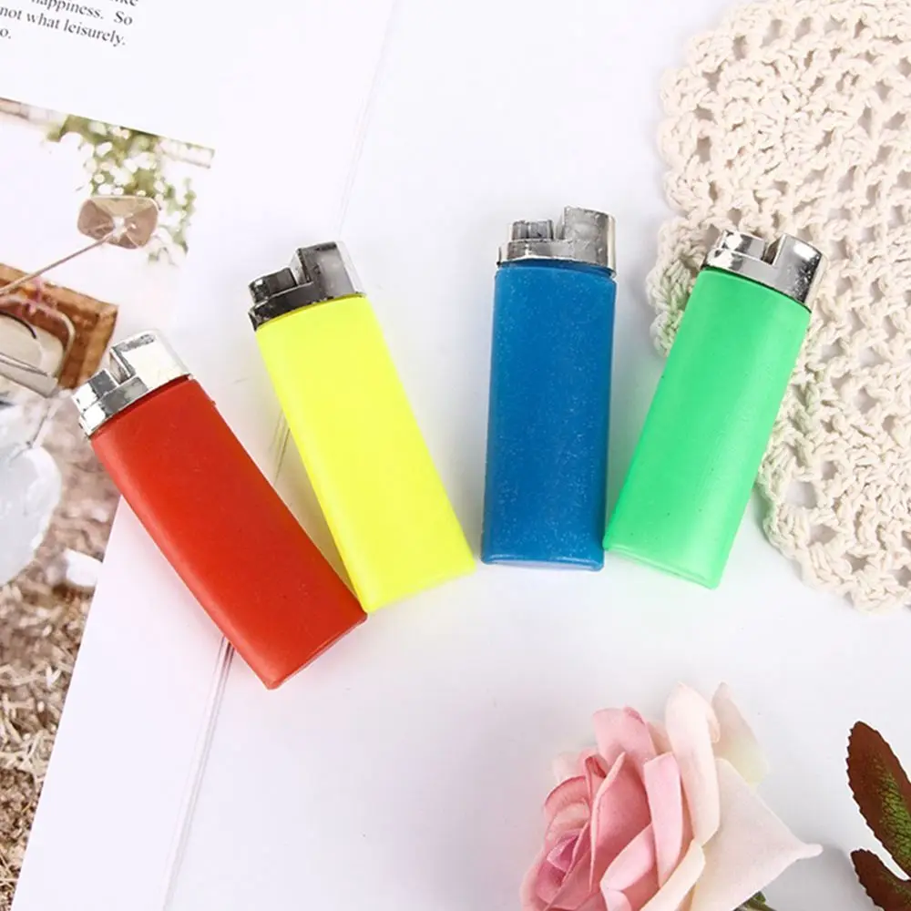 1Pc Creative Lighter Design Water Spray Toy Water Spray Lighter Joke Prank Trick Toy