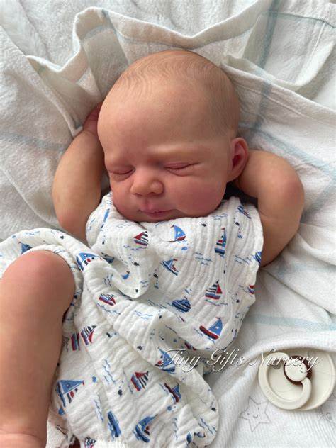 NPK 19inch Newborn Baby Reborn Doll Kit Baby Pascle Lifelike Soft Touch Fresh color Unfinished Doll Parts