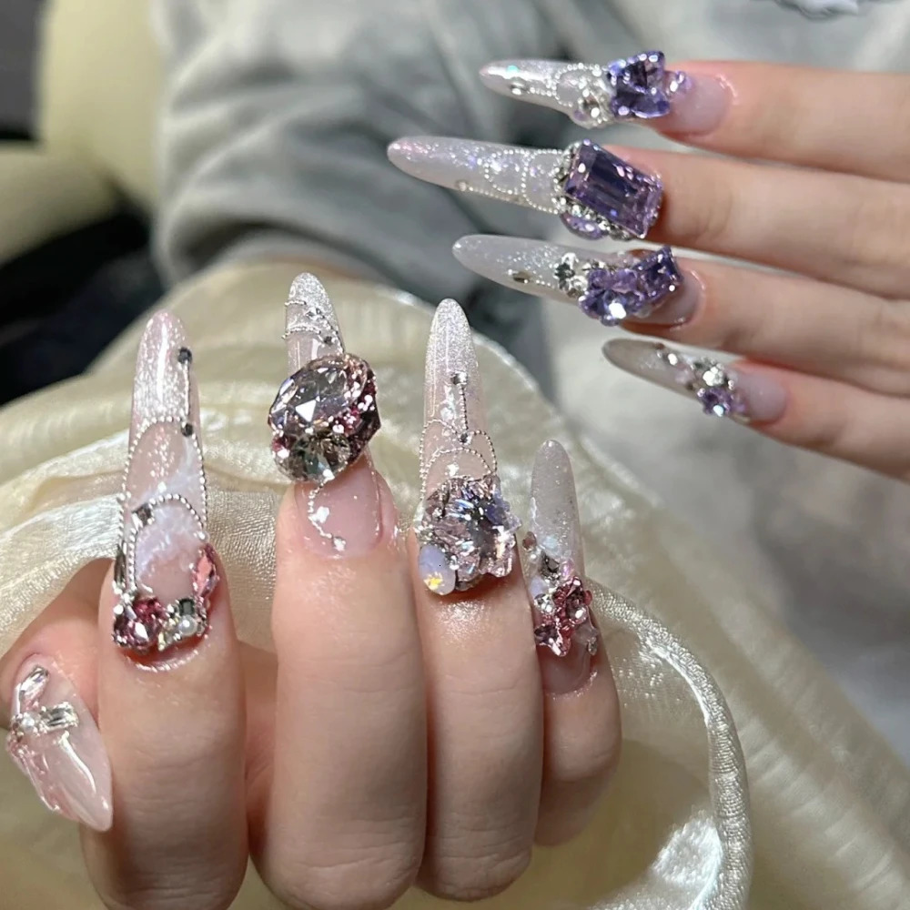 10 handmade pressed nails long almond fake nails limited edition 3D diamond n for Christmas and Year with set 241031