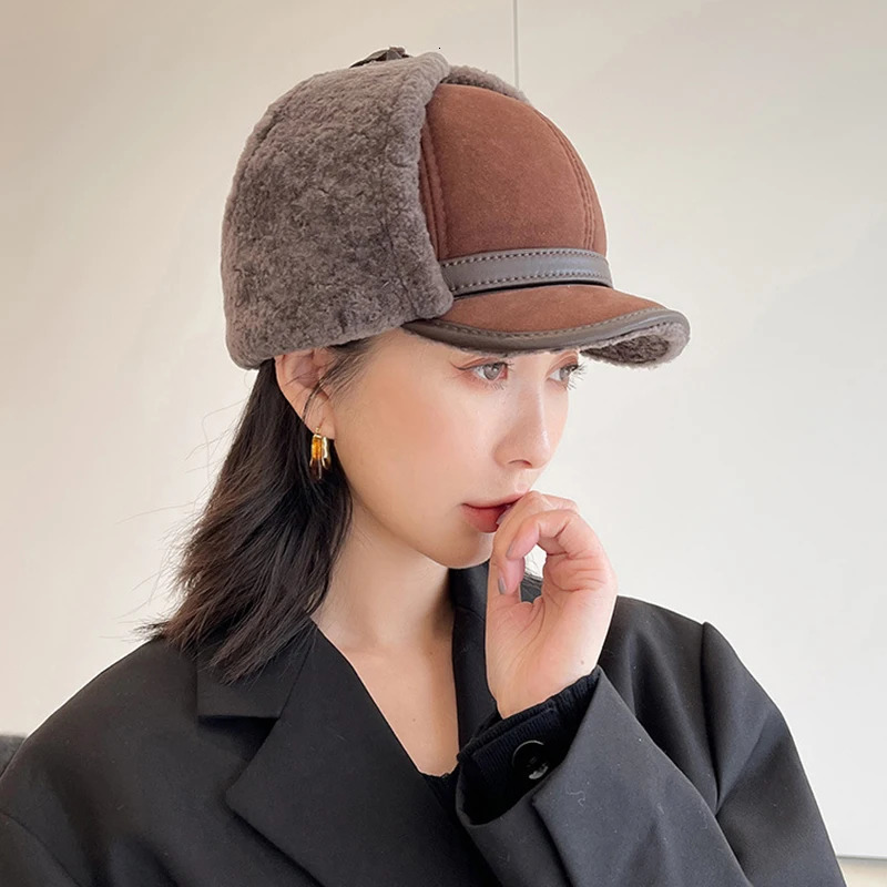 high-quality winter leather hat womens fur Lambswool warm thick ear flap bomber hat womens baseball hat Russian hat 241031