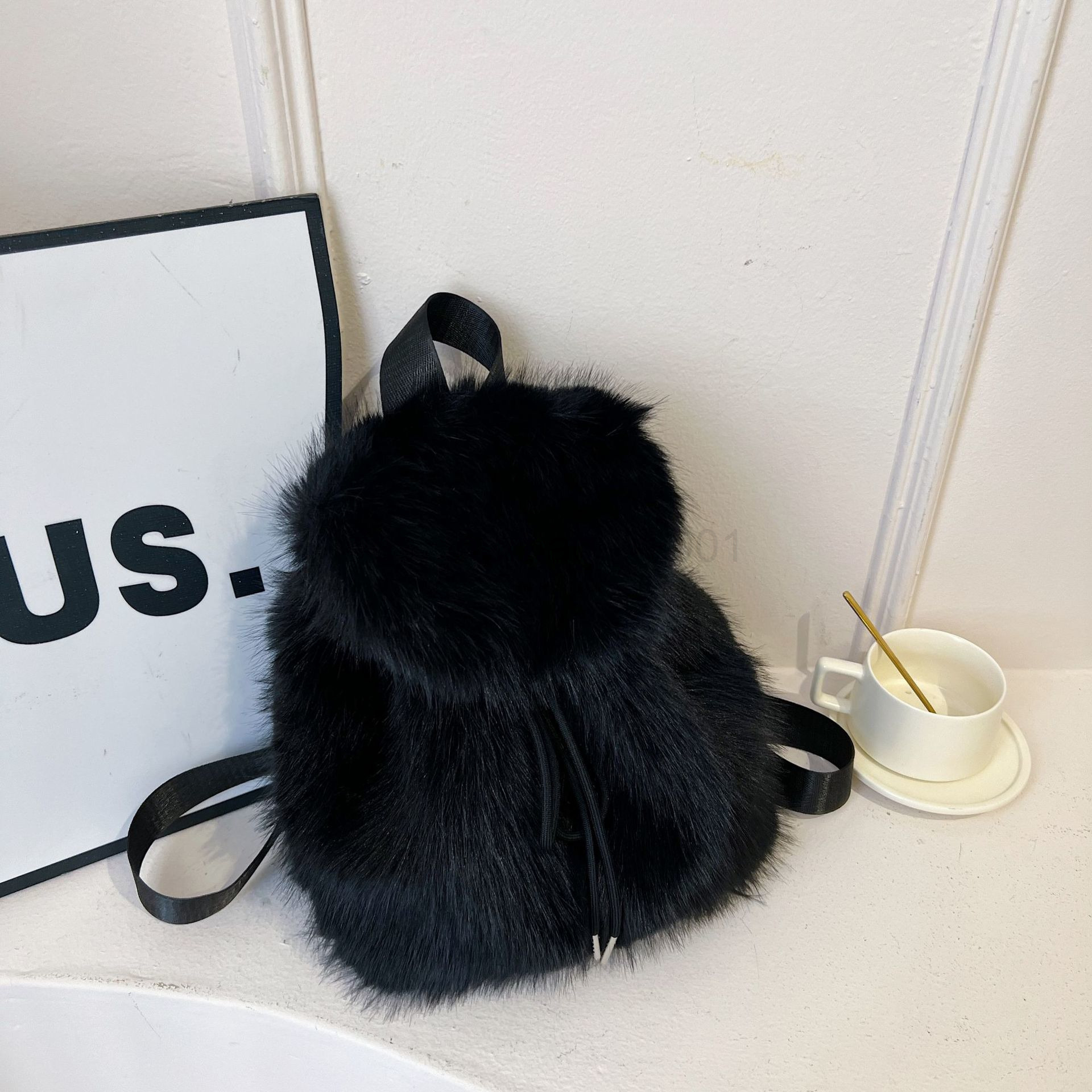 Bag Designer Fashion Classic 10a Top Woman Handbagevening Bags Autumn and Winter New Plush Backpack Fashionable Imitation Rabbit Fur Versatile Student