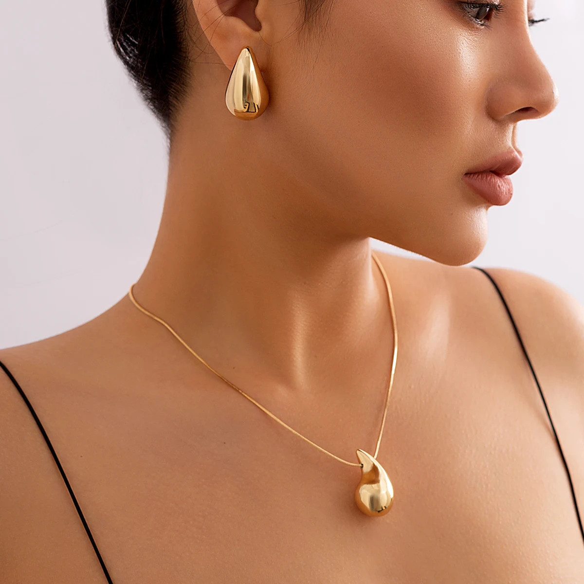 Bone Simple Snake Chain Beads Pea Pendant Choker Necklace Unique Vintage Aesthetic Jewelry Gift for Women | 2024 4