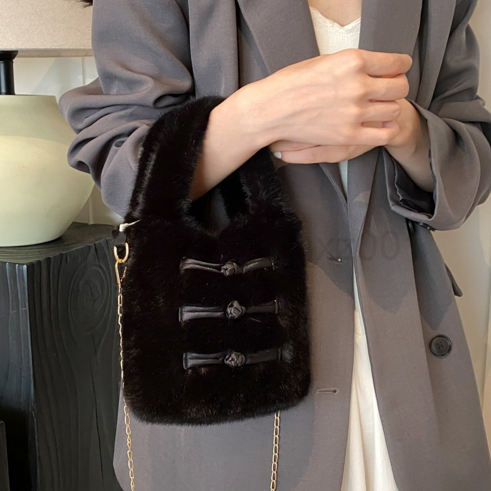 Bag Designer Fashion Classic 10a Top Woman Handbagevening Bags Plush for Women Versatile Autumn and Winter New Chain Crossbody Hand-held Bucket