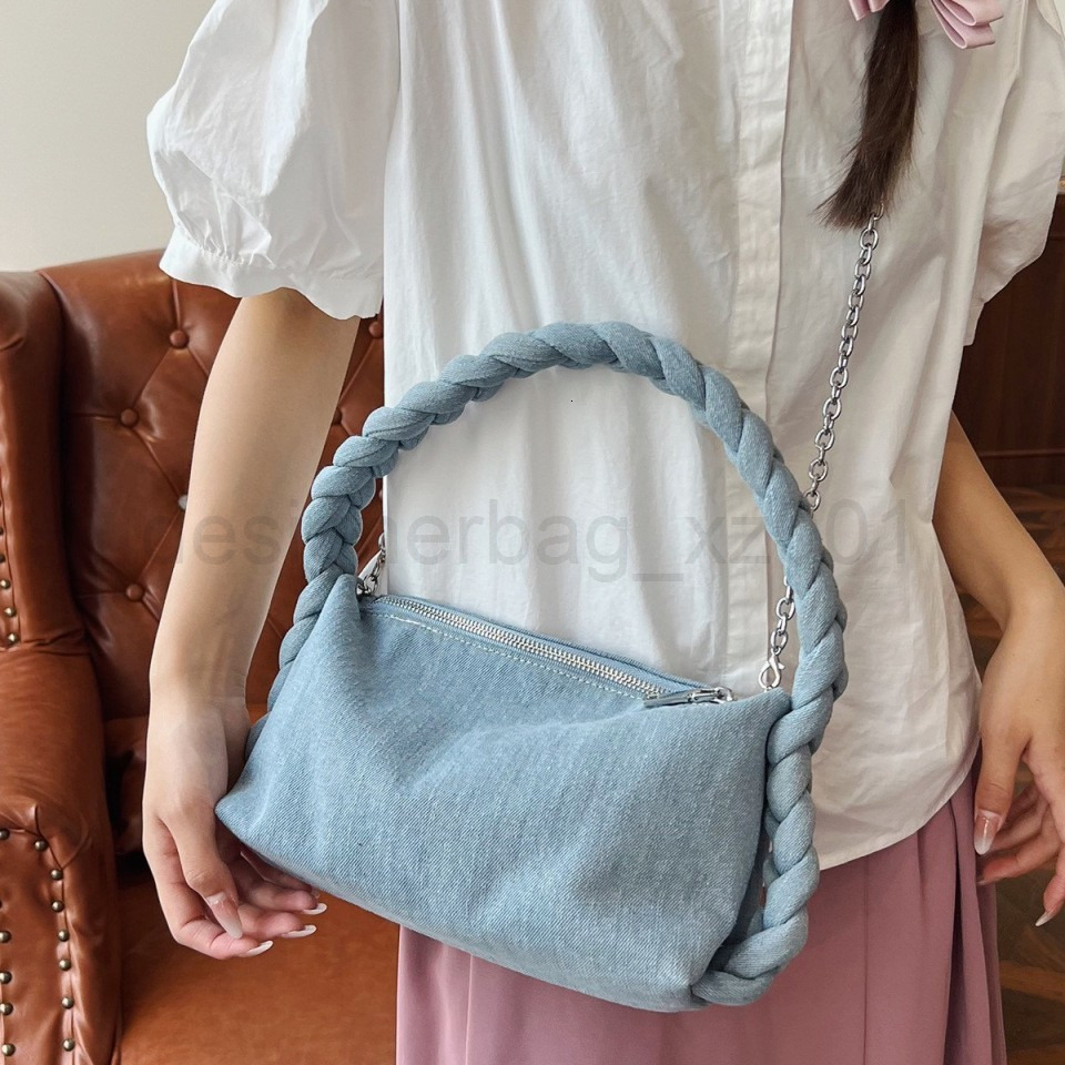 Fashion Classic Bag Designer 10a Top Woman Handbagevening Bags Korean Version New Hand Woven Denim Pillow Fashionable and Versatile French Stick Women
