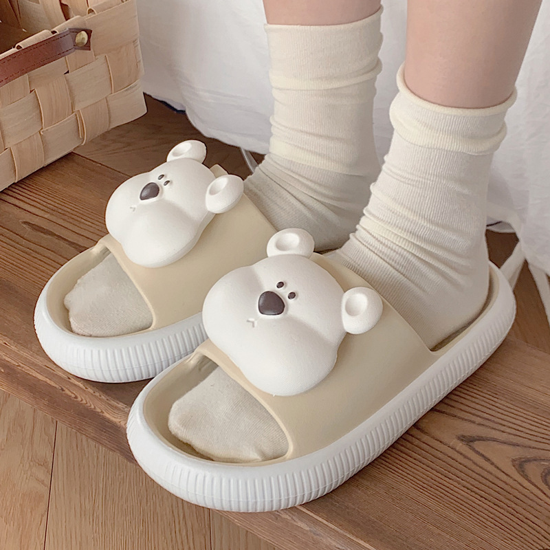 Soft bottom home summer slippers female cartoon slippers three-dimensional soft cute bear indoor street sandals girl slippers