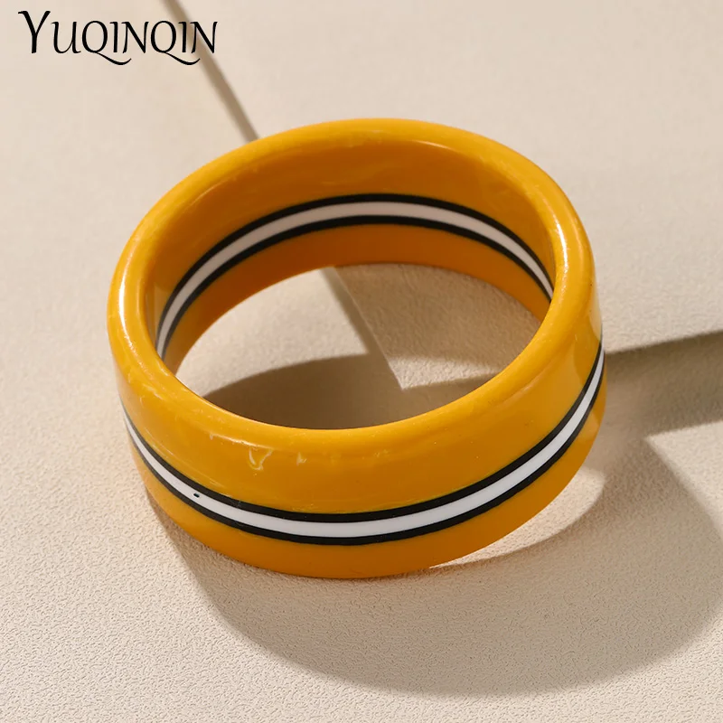 Vintage Geometric Resin Bracelets For Women Elegant Wide Bangles Bracelets Femmes Summer Party Travel Hand Jewelry Stripe Gifts