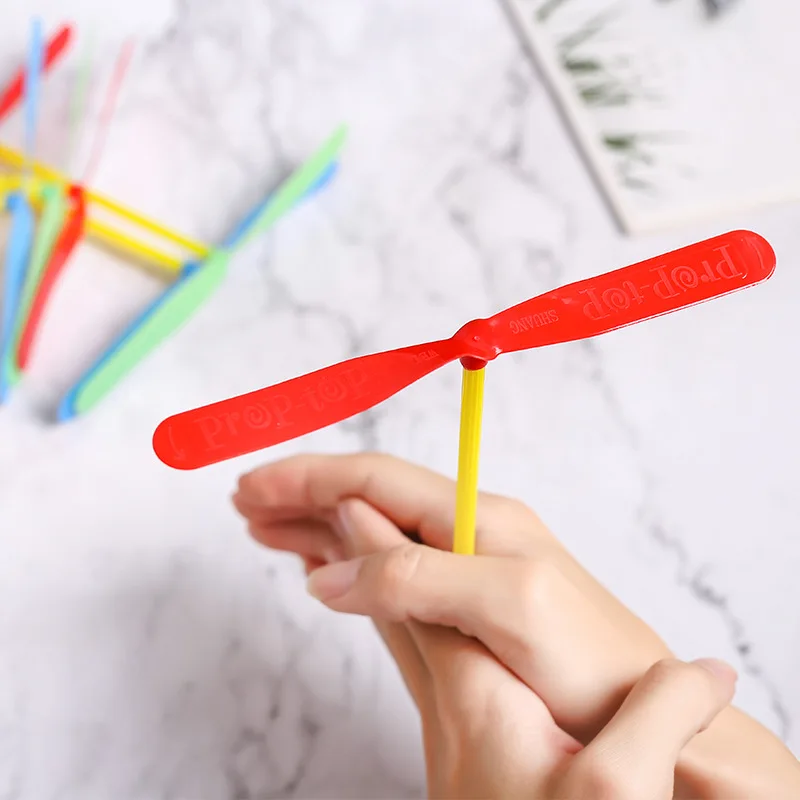 1Pcs/5pcs Random Color Plastic Bamboo-copter Classic Toy Hand Rub Nostalgic Classic Indoor/Outdoor Game Educational Toy For Kids
