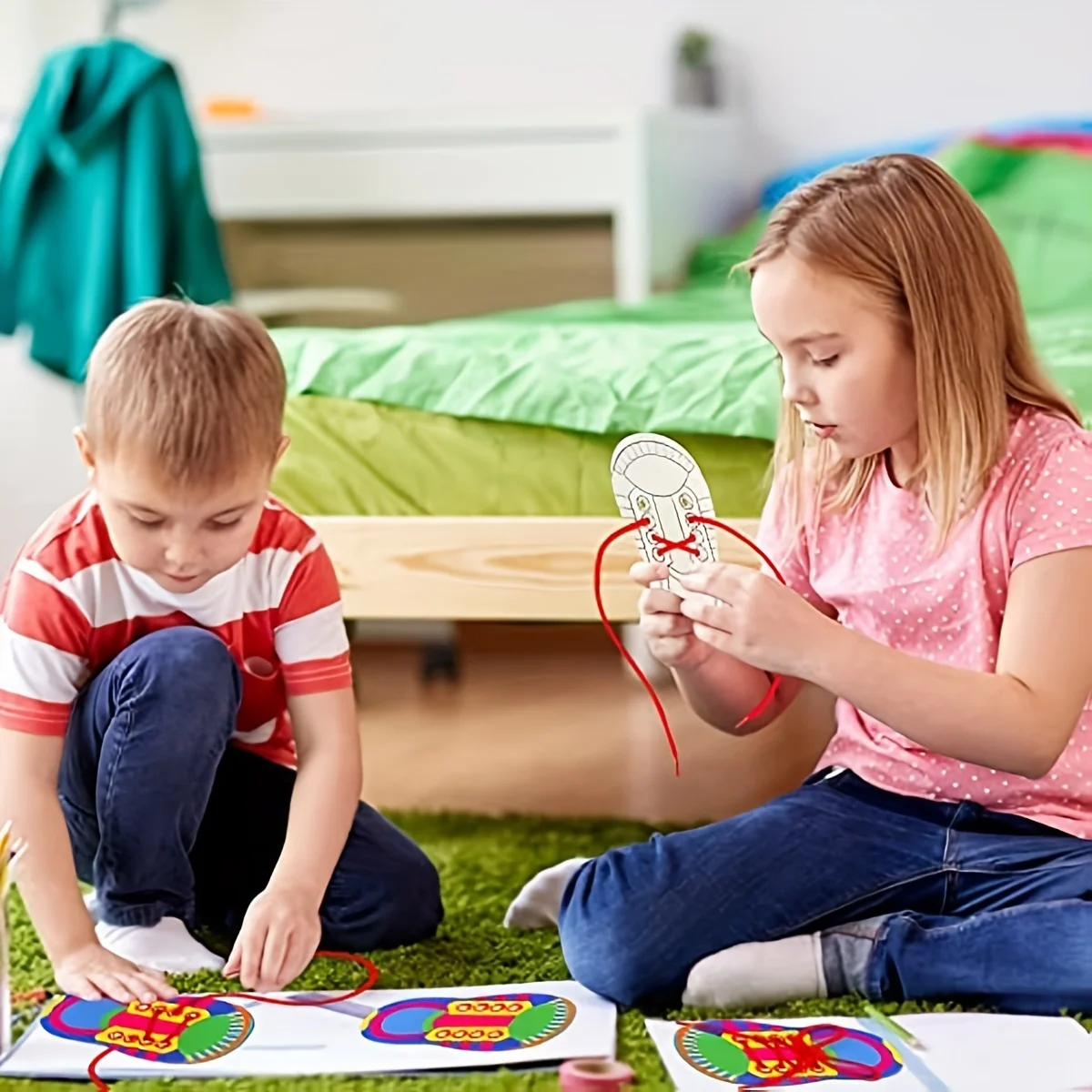 Early Educational Shoelace Threading Teaching Toys, Kindergarten Child Learn To Tie Shoelaces Bowknot Painting Puzzle Toy