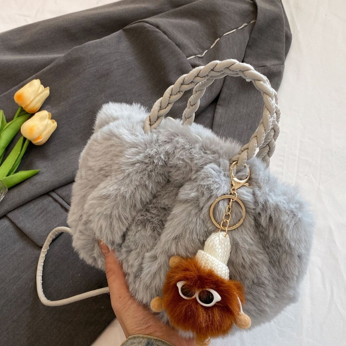 Bag Designer Fashion Classic 10a Top Woman Handbagevening Bags Autumn and Winter Plush for Women New Trendy Versatile Handheld Crossbody Niche Cloud