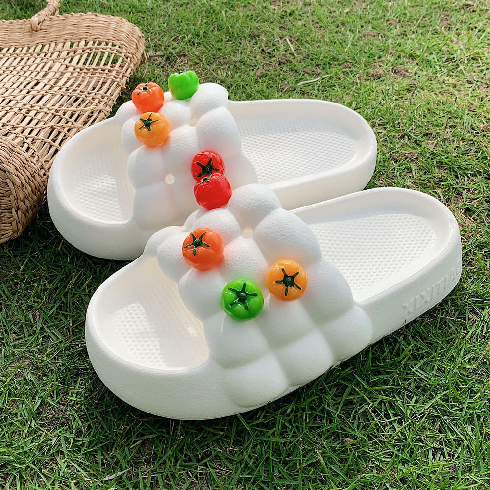 Ladies Fun cute little Tomato slipper beach slide Men's thick soled indoor bathroom non-slip summer sandals