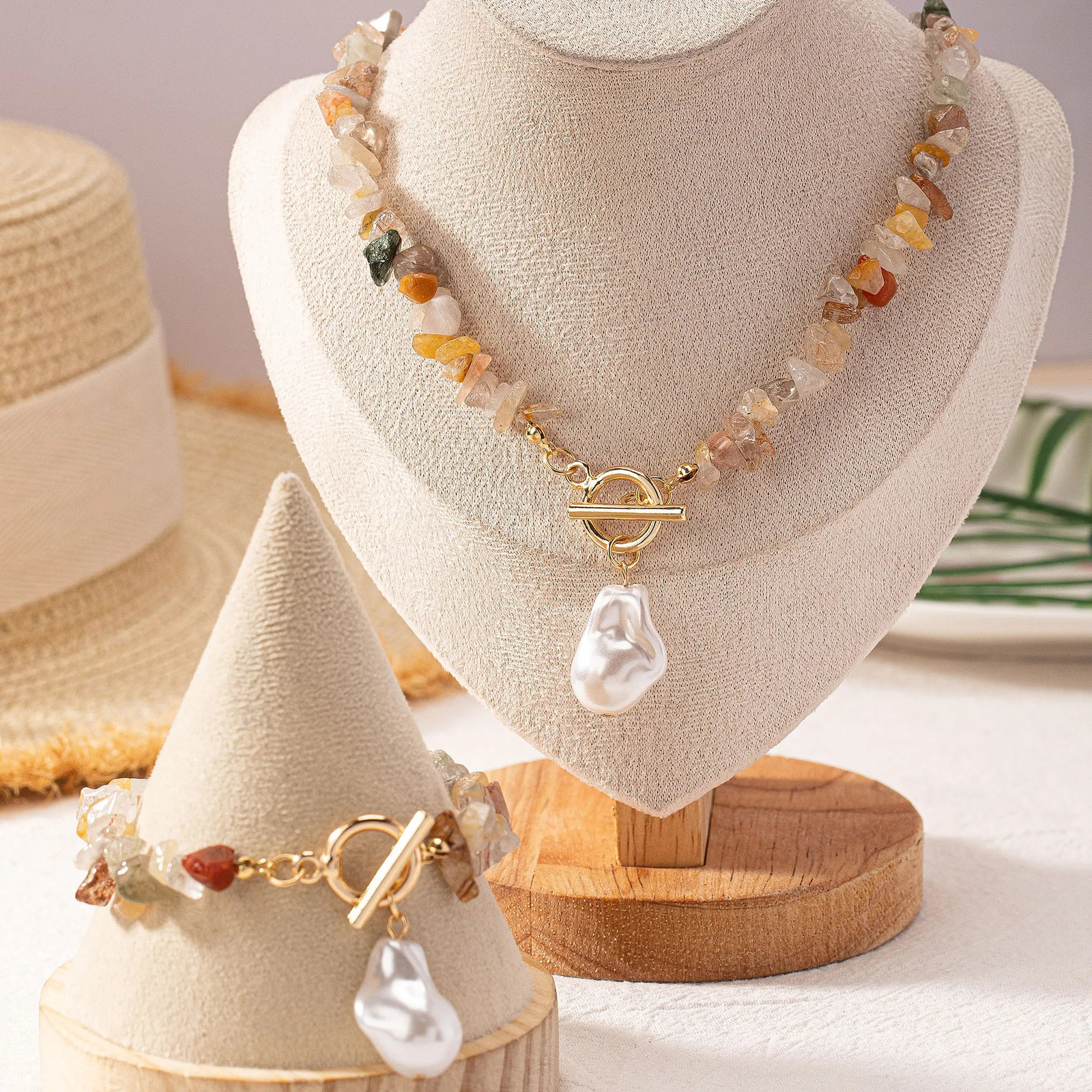 Fashion 2PCS Bohemian Choker Coral Aventurine Celestite Amethyst Quartz Irregular Natural Stone Chip Womens Bracelet 241031