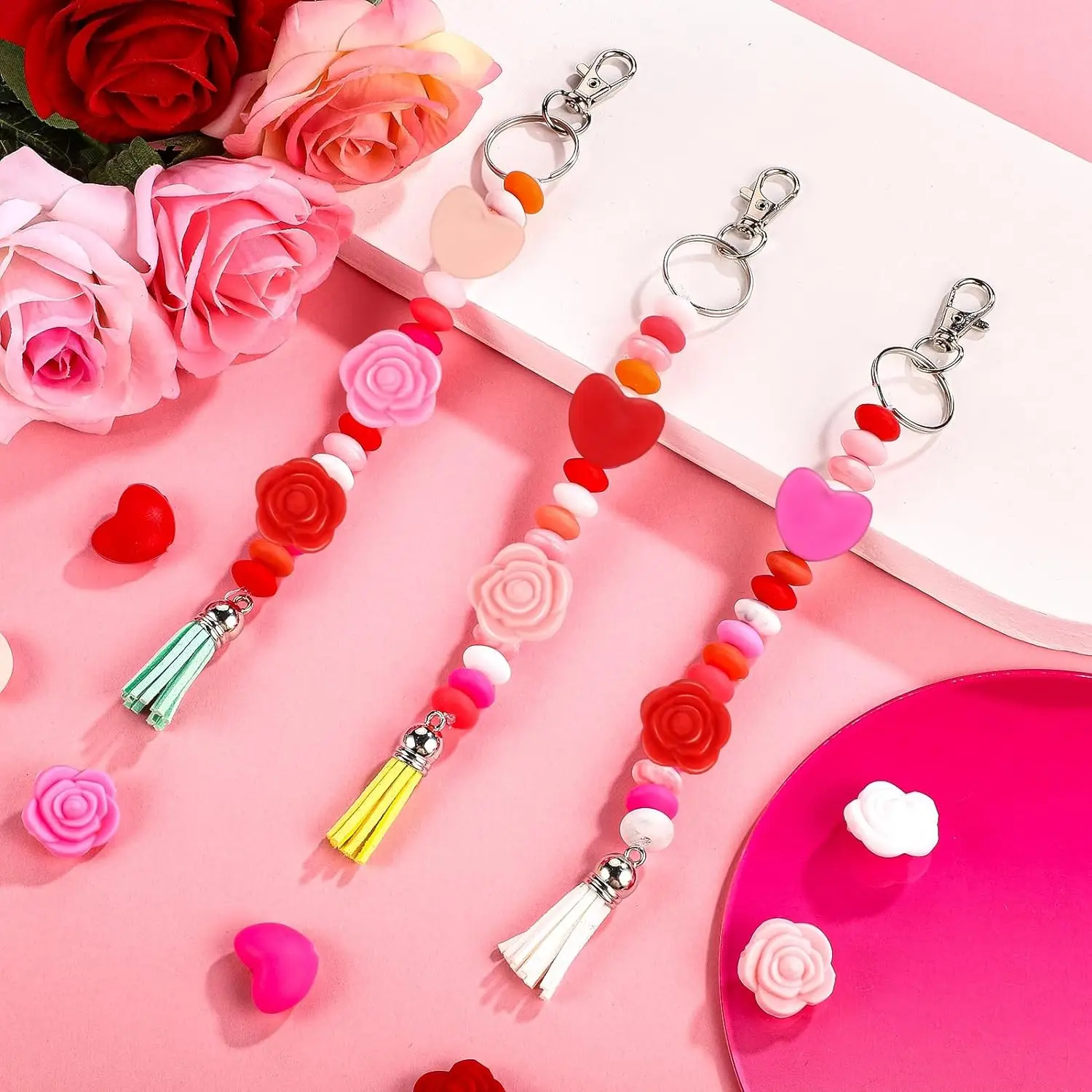 LOFCA Canned Silicone Bead Heart Shape 290pcs Charm Teether Baby Jewelry Nursing Oral Care Pacifier Holder Necklace Valentine