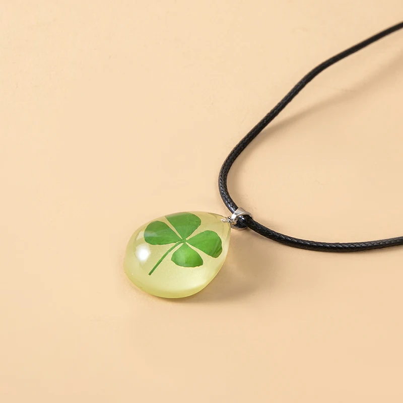Four Leaf Clover Necklace Glow In the Dark Water Drop Dried Flower Pendant Necklaces 5f5e1 5 dbf57