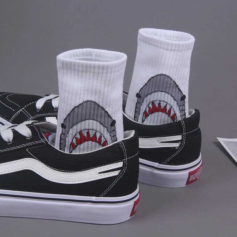 Spring summer high Quality Harajuku chaussette Style Socks For Women Mens Cotton Hip Hop Socks Man Meias Mens Socks X250319