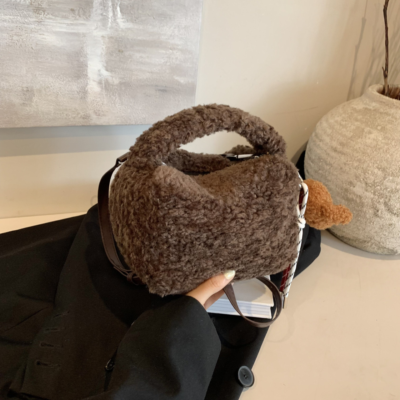Fashion Classic Bag Designer 10a Top Woman Handbagevening Bags Korean Instagram Blogger Promotes Super Cute Mini Bucket Design with Warm Handheld Part