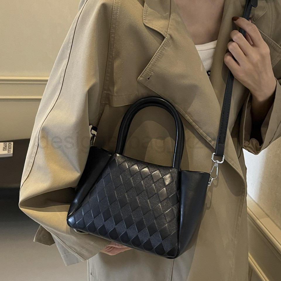 Bag Designer Fashion Classic 10a Top Woman Handbagevening Bags Advanced Texture Fashionable and Versatile Handheld Small for Women New Trendy Temperam