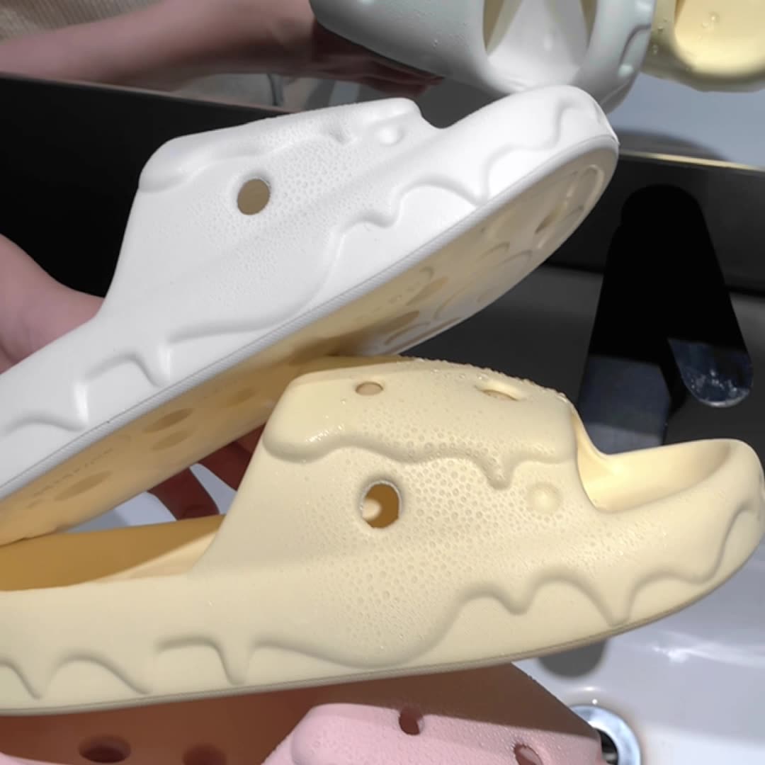 2024 New slippers women's summer shoes Personality creative hollow-out solid color slippers indoor street sandals girls beach shower slide
