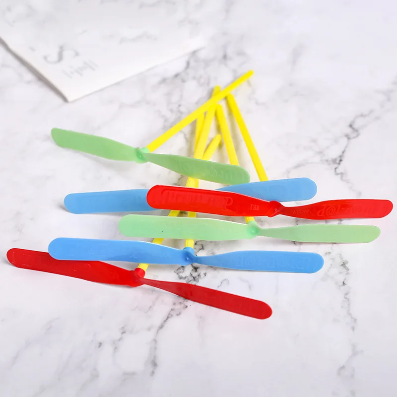 1Pcs/5pcs Random Color Plastic Bamboo-copter Classic Toy Hand Rub Nostalgic Classic Indoor/Outdoor Game Educational Toy For Kids
