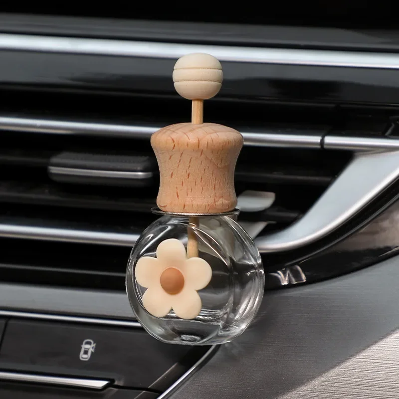 Cute Car Aromatherapy Pendant Air Conditioning Outlet Fashionable Aromatherapy Clip Essential Oil Empty Bottle Car Decoration