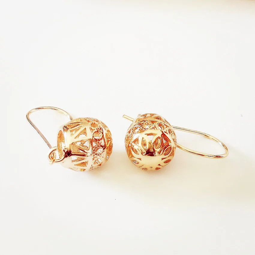 Russian earrings womens jewelry womens earrings fashionable floral spherical 585 rose gold colored earrings womens gold jewelry 241031