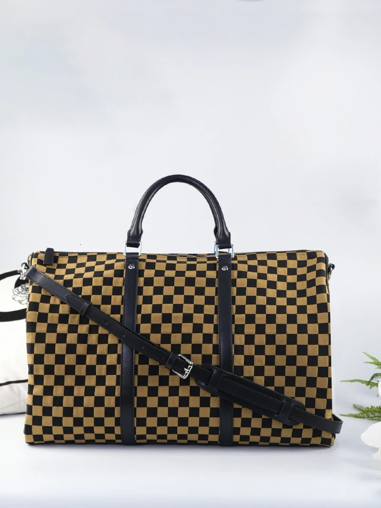 net celebrity checkerboard travel bag 241029