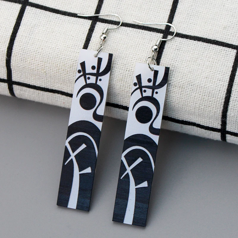 Anime Tokyo Revengers Cosplay Earrings Kazutora Mitsuya Wakasa Imaushi Izana Kurokawa Drop Earrings Women Men Ear Clip Jewelry