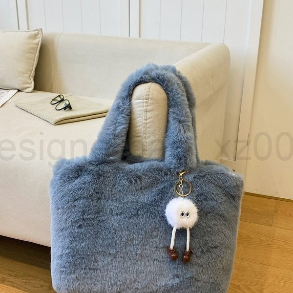 Classic Designer Bag Fashion 10a Top Woman Handbagevening Bags Winter New Fur Womens Large Capacity Single Shoulder Armpit Hand-held Tote Plush Trend