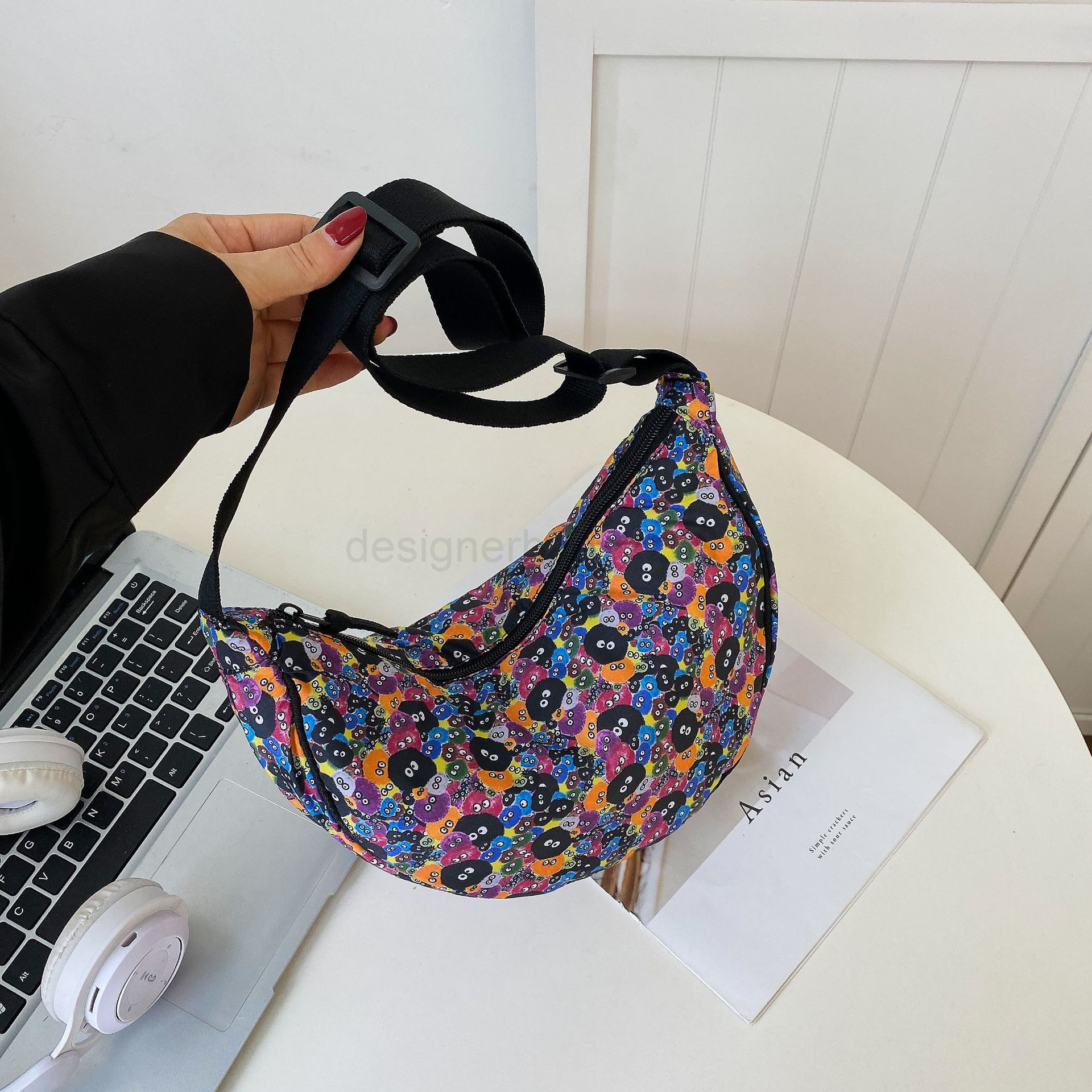 Classic Designer Bag Fashion 10a Top Woman Handbagevening Bags New Autumn and Winter Nylon Fabric Dumpling Famous Printed Single Shoulder Womens Versa