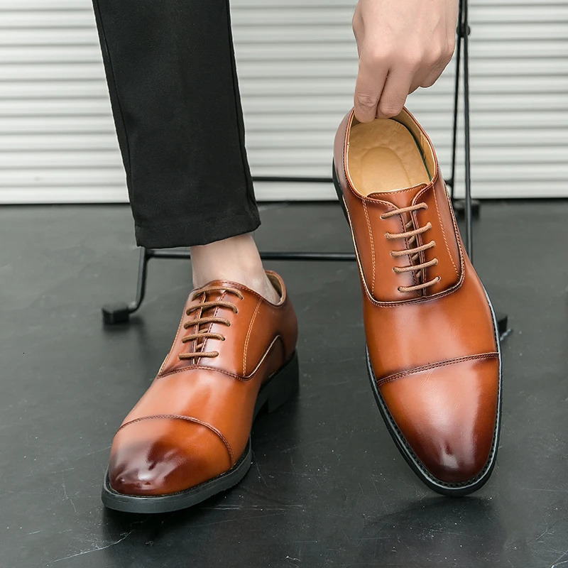 Classic Italian style mens derby formal shoes professional office leather shoes pointe toe handmade business wedding dress mens 241031