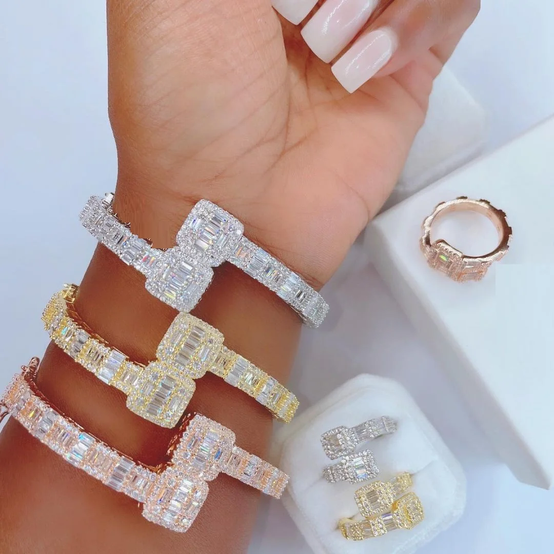 Iced Out Bling Bangle For Women Full Paved 5A Clear Cubic Zirconia CZ Geometric Shaped High Quality Bracelets