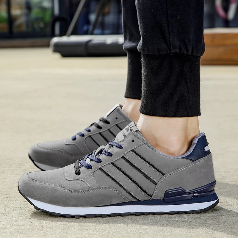 Suede Leather Sneakers Men Classical Running Lightweight Comfortable Outdoor Sport Breathable Flat Jogging Shoes c40c4