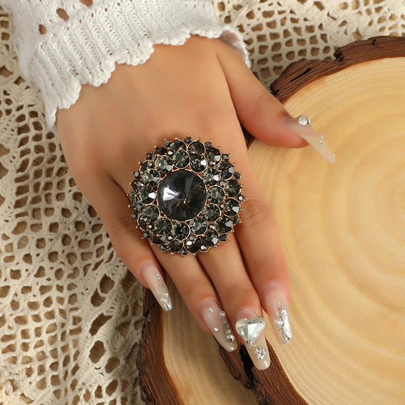 Stone Crystal Unique Boho Ring Big Round Rings For Women Vintage Female Wedding Party Jewelry Birthday Gift smile