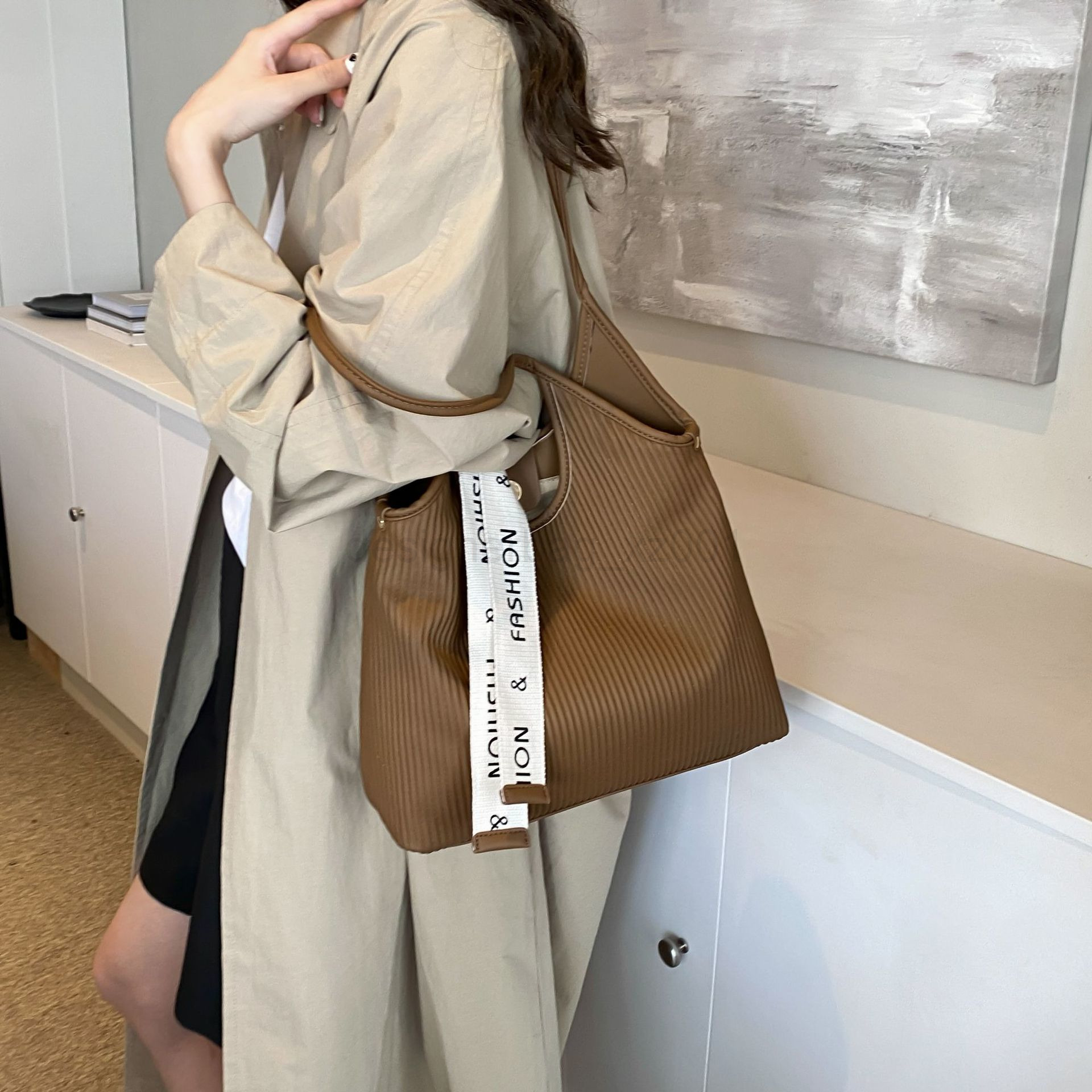 Bag Classic Designer Fashion 10a Top Woman Handbagevening Bags Large Capacity Underarm for Women New Fashionable Handheld Shoulder Versatile Casual Co