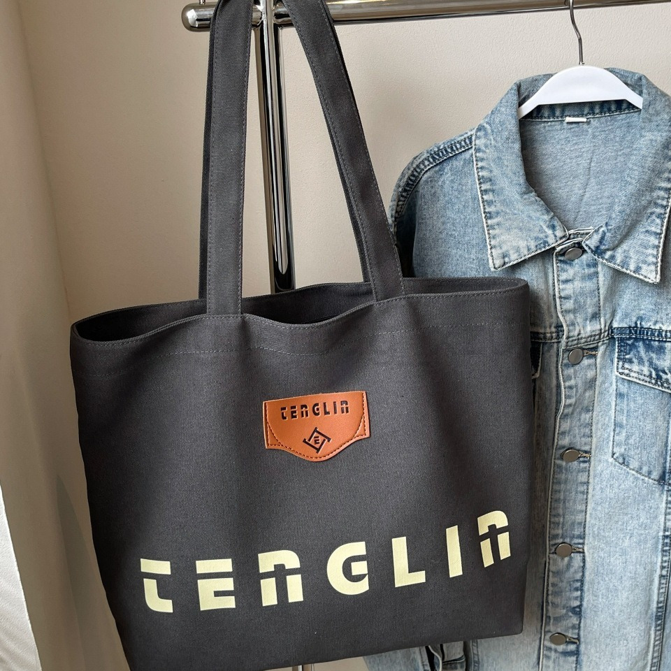 Fashion Classic Bag Designer 10a Top Woman Handbagevening Bags Simple Casual Canvas for Women New Large Capacity Tote Commuting Single Shoulder