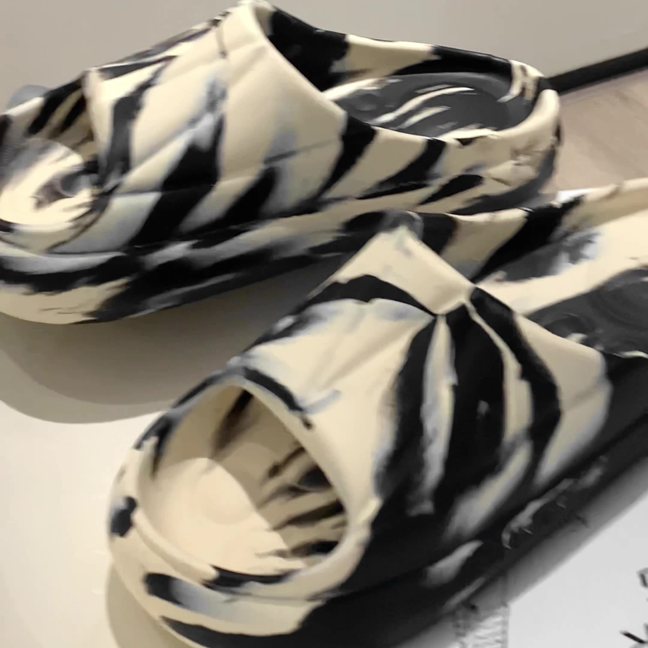 2024 New slippers women's summer shoes personality cool splash ink sports style slippers indoor street sandals girls beach shower slide
