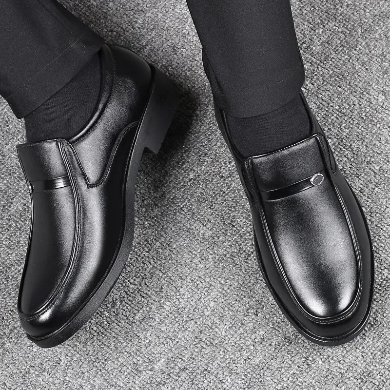 Mens dress shoes mens formal original leather Italian mens leather shoes elegant casual business social mens shoes 241031