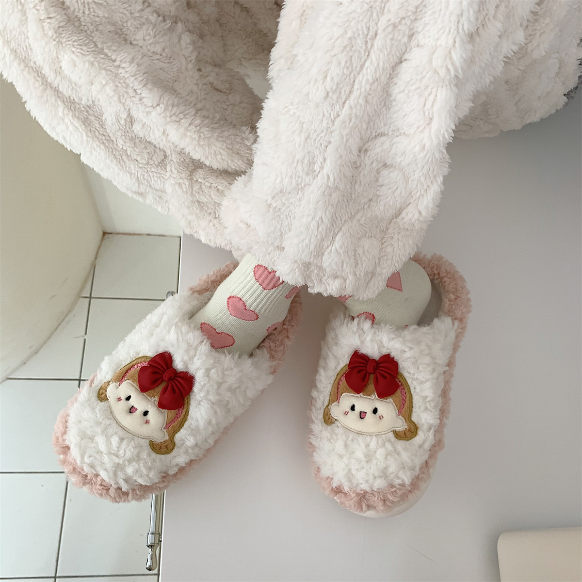 Cute girly heart Winter Toe-pack Warm cotton slippers Soft sole Slipper ladies indoor floor flat house non-slip shoes