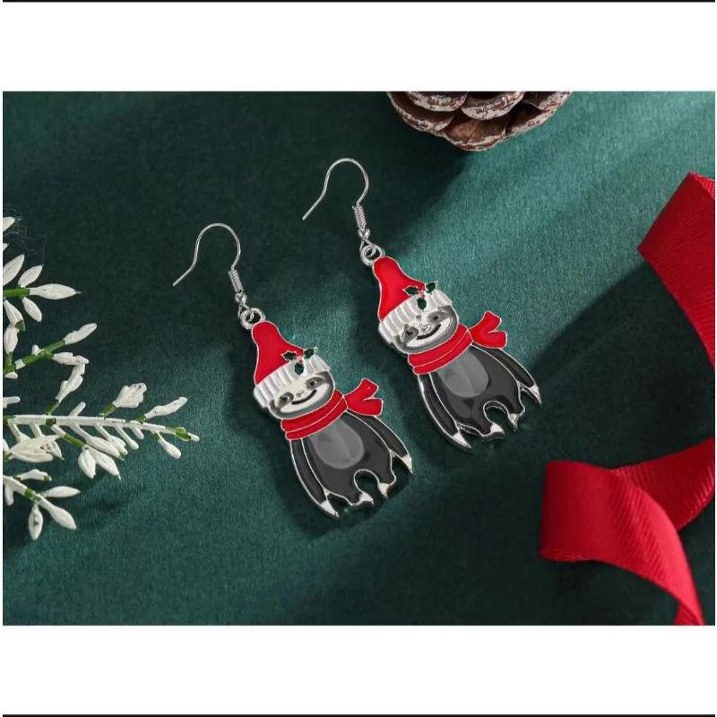 Christmas Fun Sloth Pendant Earrings Fashionable Mischievous Childrens Earrings Creative Holiday Accessories Wholesale Halloween 241031