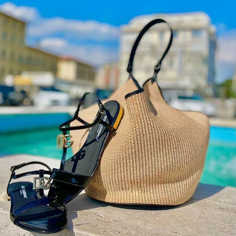Casual hot Straw Handbag: Hand-Woven Cowhide Leather Versatile Basket Bag for Women