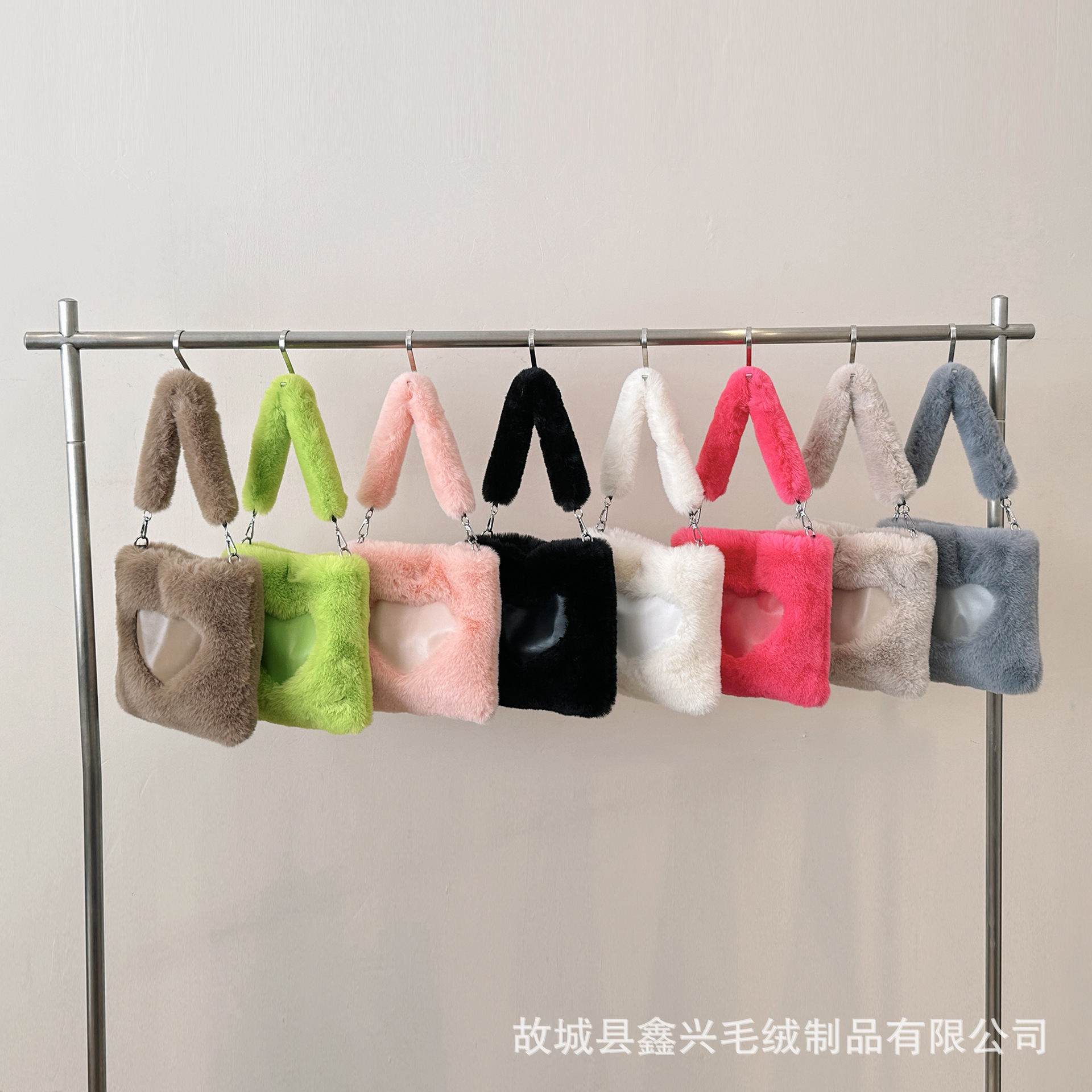 Fashion Love Versatile Women's Autumn/winter New Designer One Shoulder Handheld Plush Large Capacity Handbag