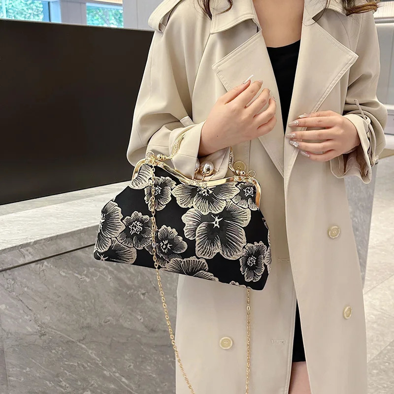 Vintage womens flower wallet and handbag evening clutch embroidery chain cross body bag wedding shell clip handbag 241031
